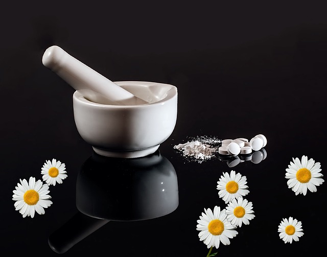 homeopathy-1063292_640